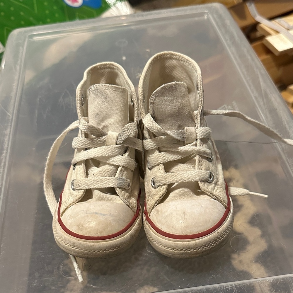 Converse Off-White Kids Sneakers with Red Trim